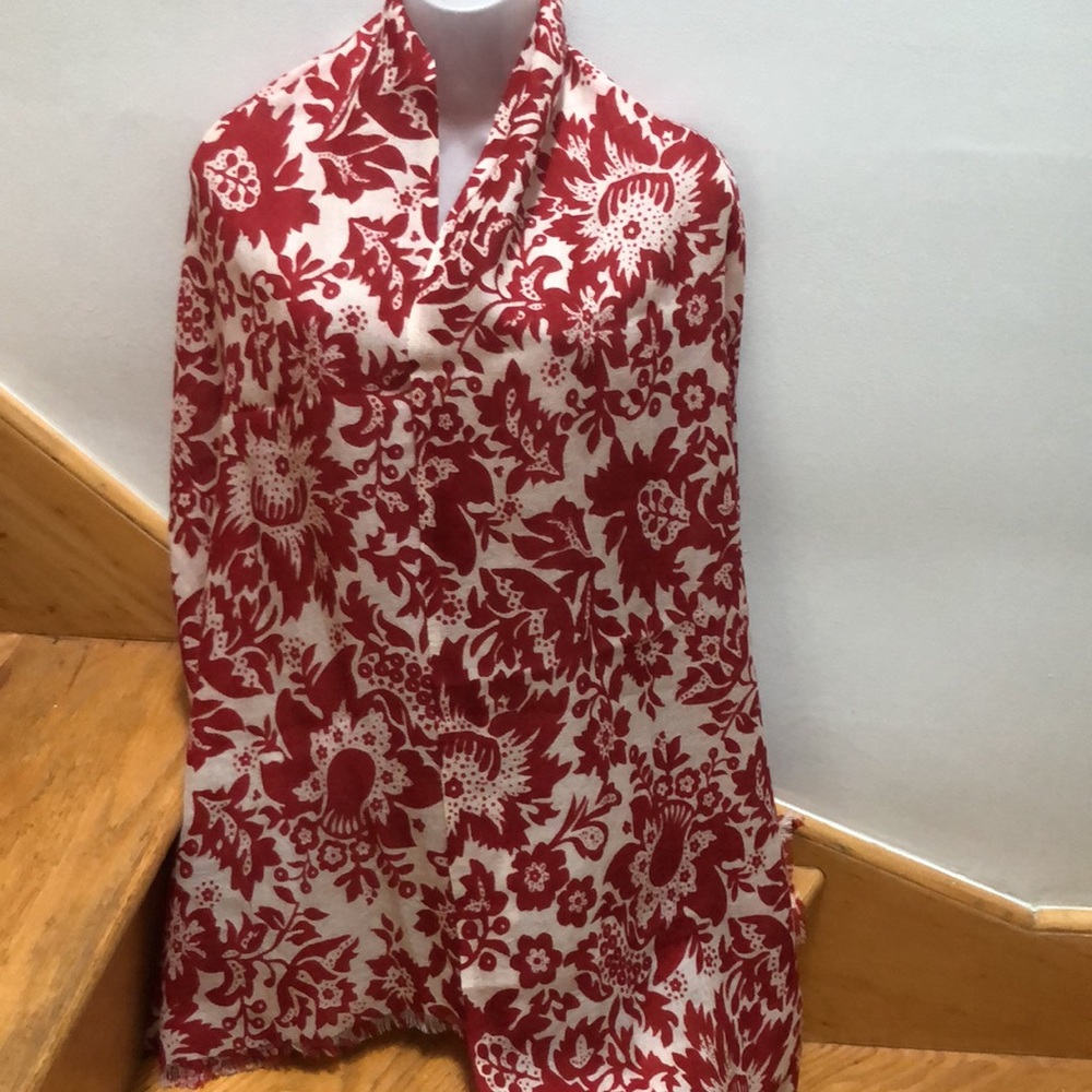 Torino Open weave light wool scarf shawl red & off white. Drapes beautifully
